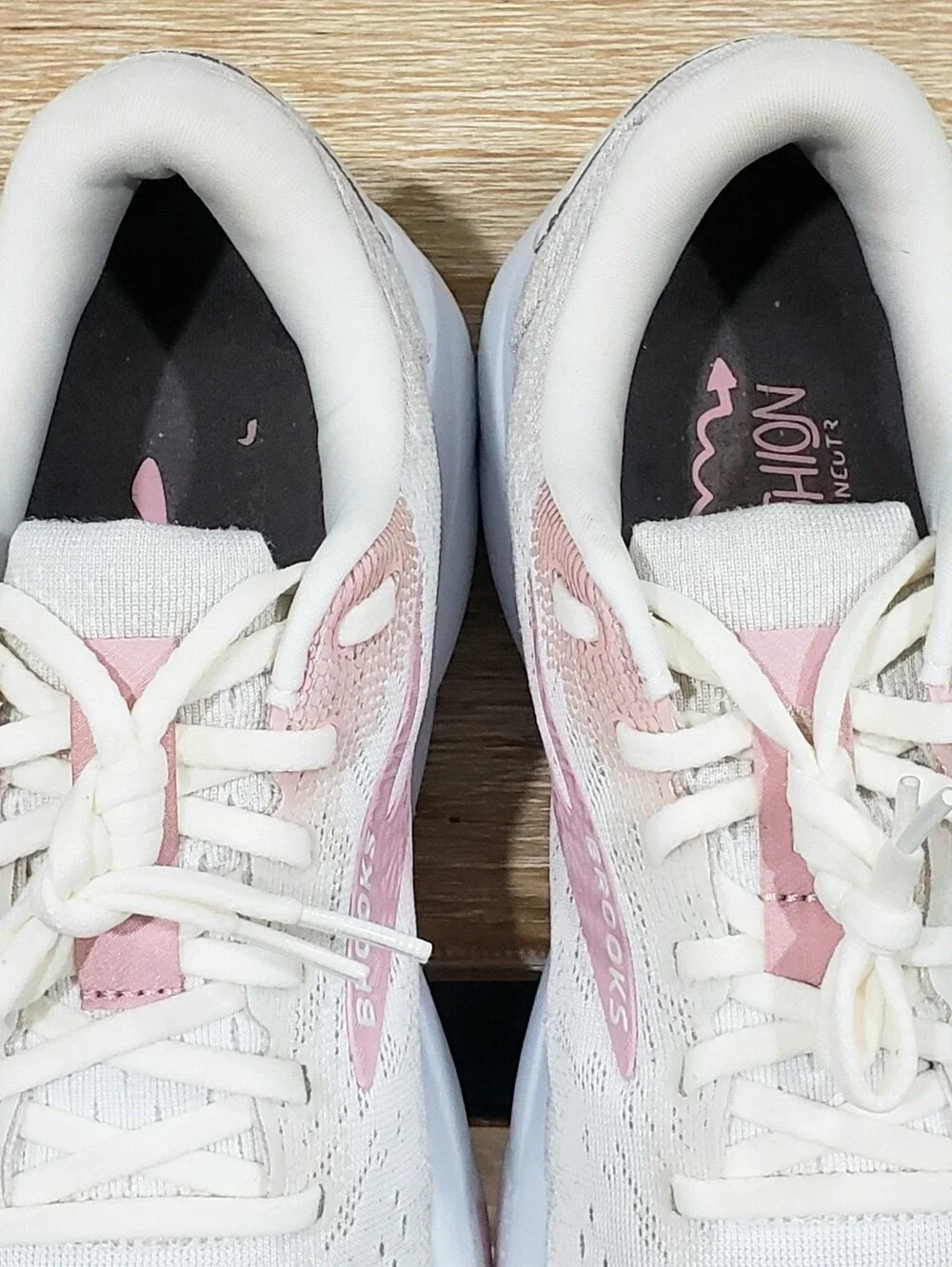 Brooks women ghost